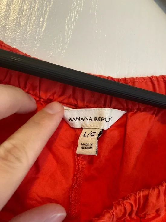 Banana Republic bright red cotton drawstring pants - Picture 2 of 3